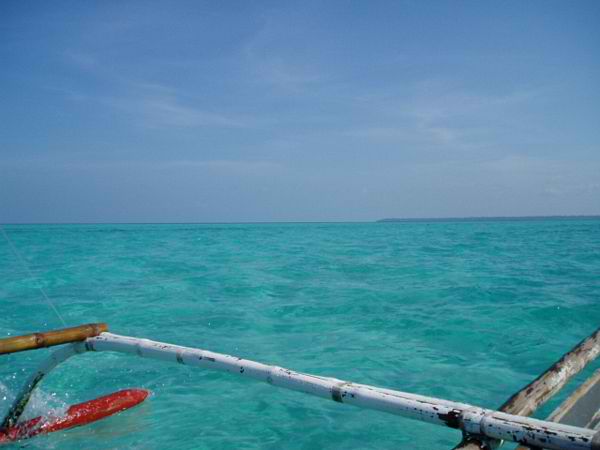 Marihangin's stunning vast clear blue sea