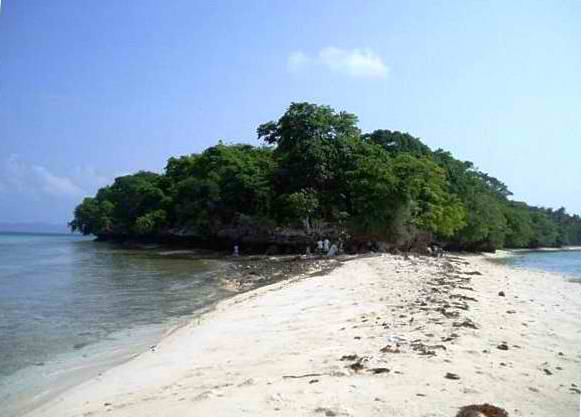 The Sandbar side of the Marihangin Island